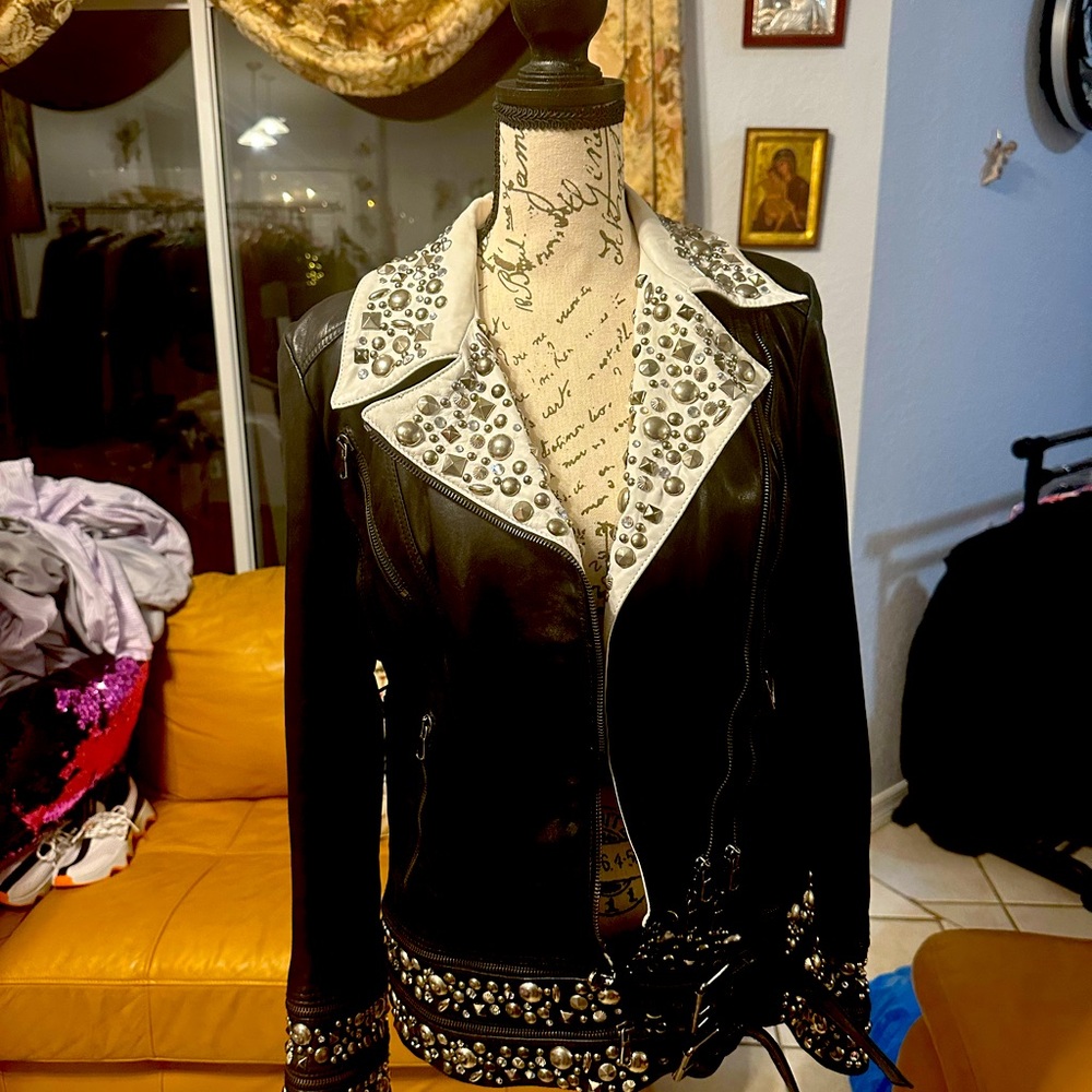 Leather and genuine Crystals jacket size 42 black and white